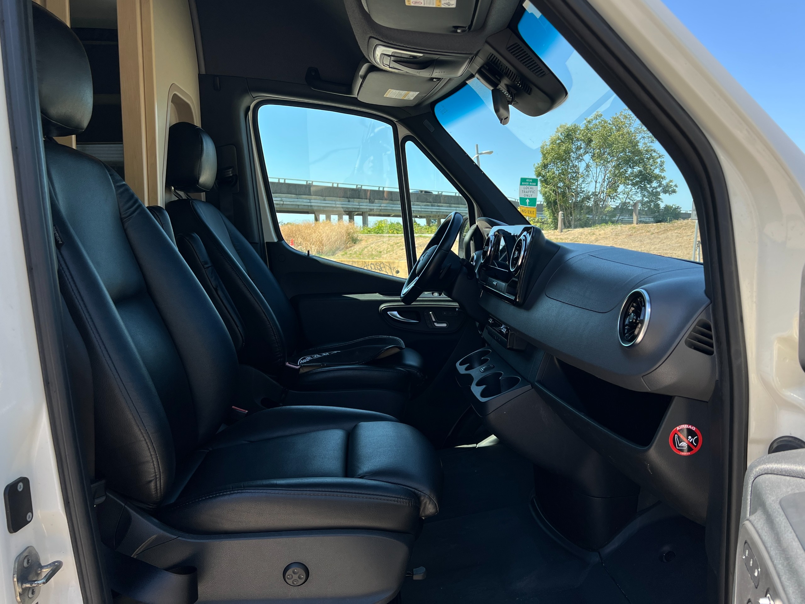 2019 Mercedes-Benz Pleasure-way Sprinter 2500 | ascent ts | Diesel|No accident - Image 19